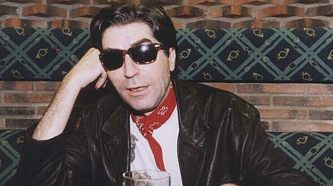 «Subvenciónanos un pico y no te hagas el valiente, que me pongo muy nervioso si me enfado»