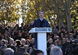 Alberto Núñez Feijóo, ofrece un discurso durante la concentración contra el Gobierno de Pedro Sánchez, convocada por el PP en el Templo de Debod en Madrid.