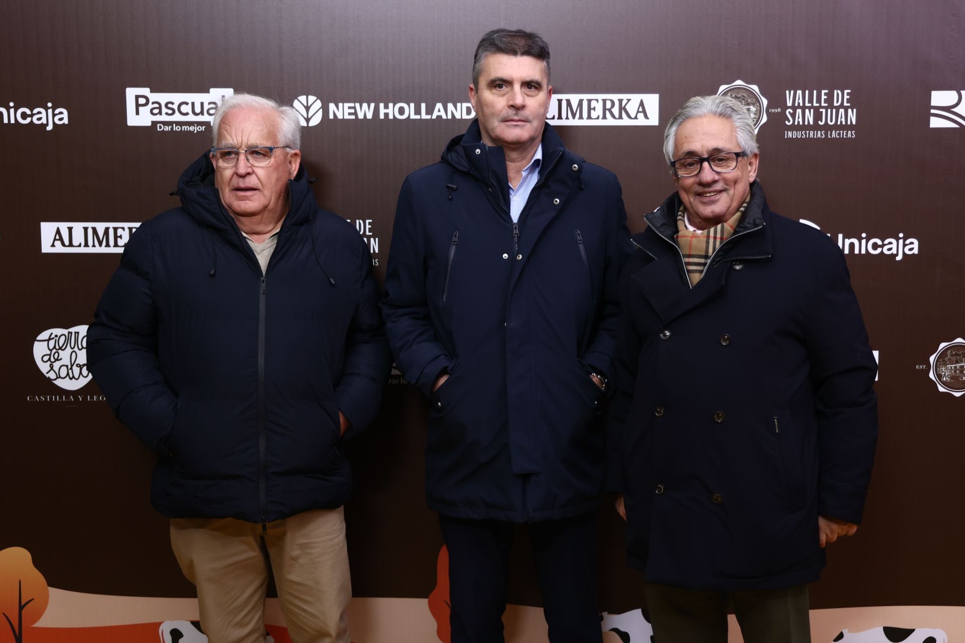 Alberto Cano, de Indicons; Luis Morante, de Cajamar, y Amadeo Galván, agricultor de Pollos.