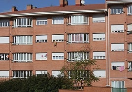 Bloque de viviendas de la empresa municipal Evisego.