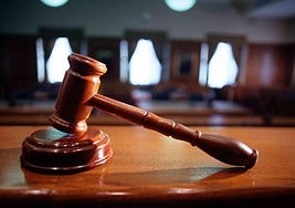 Absueltos de intentar comercializar 300 sudaderas falsas de Scalpers