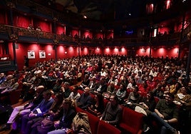 Una sesión de Naukas, hace un mes, en el Zorrilla.