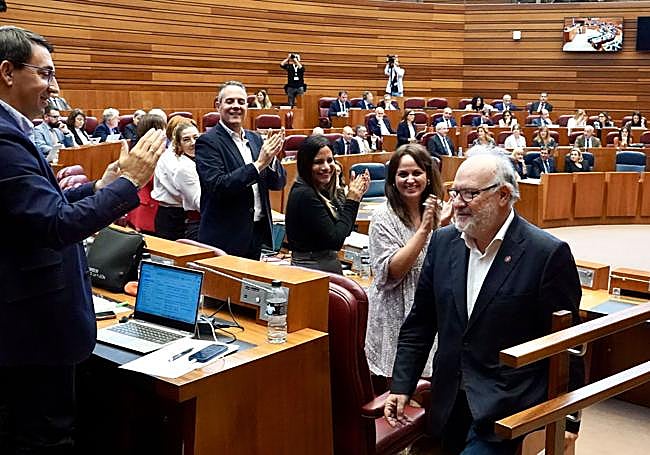 José Francisco Martín, tras su discurso en la tribuna en la que anunció su marcha, en octubre.