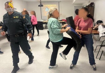 La Guardia Civil forma a sanitarios de Valladolid para prevenir agresiones