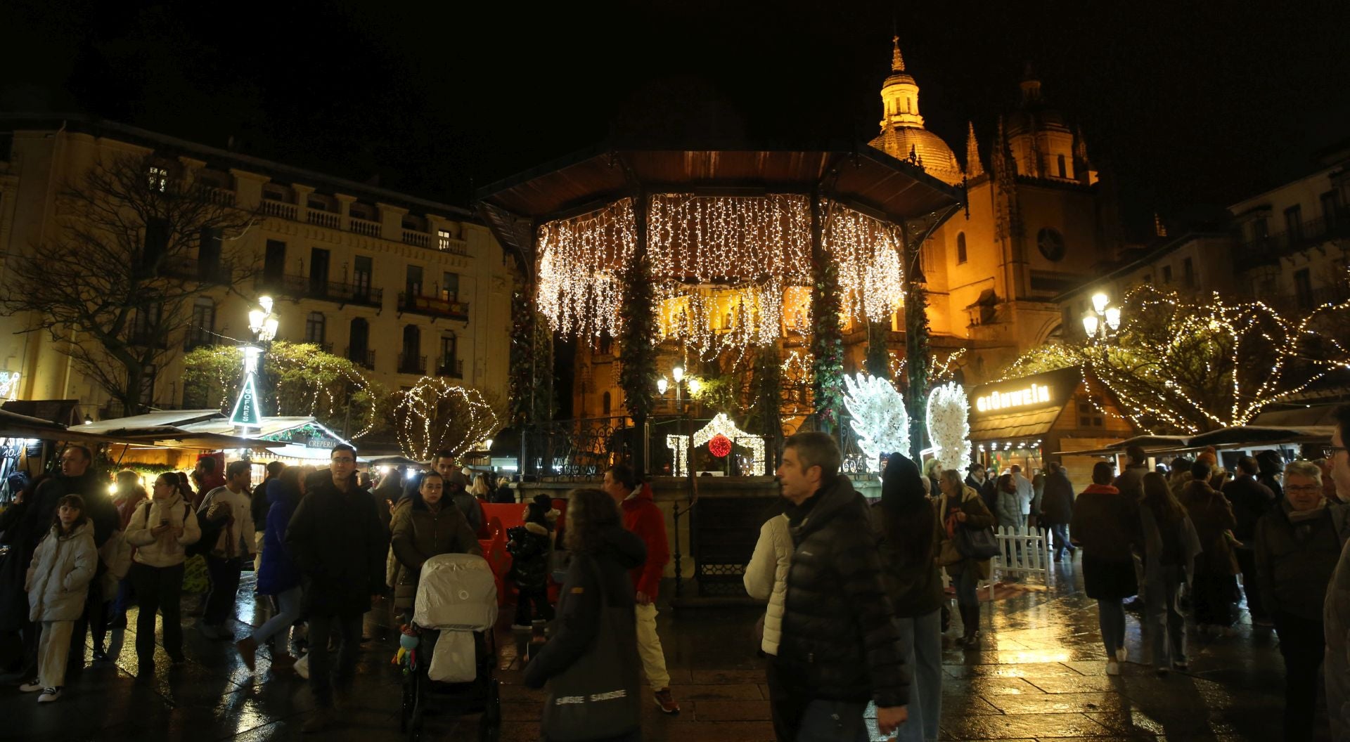 Así es el mercado navideño de Segovia