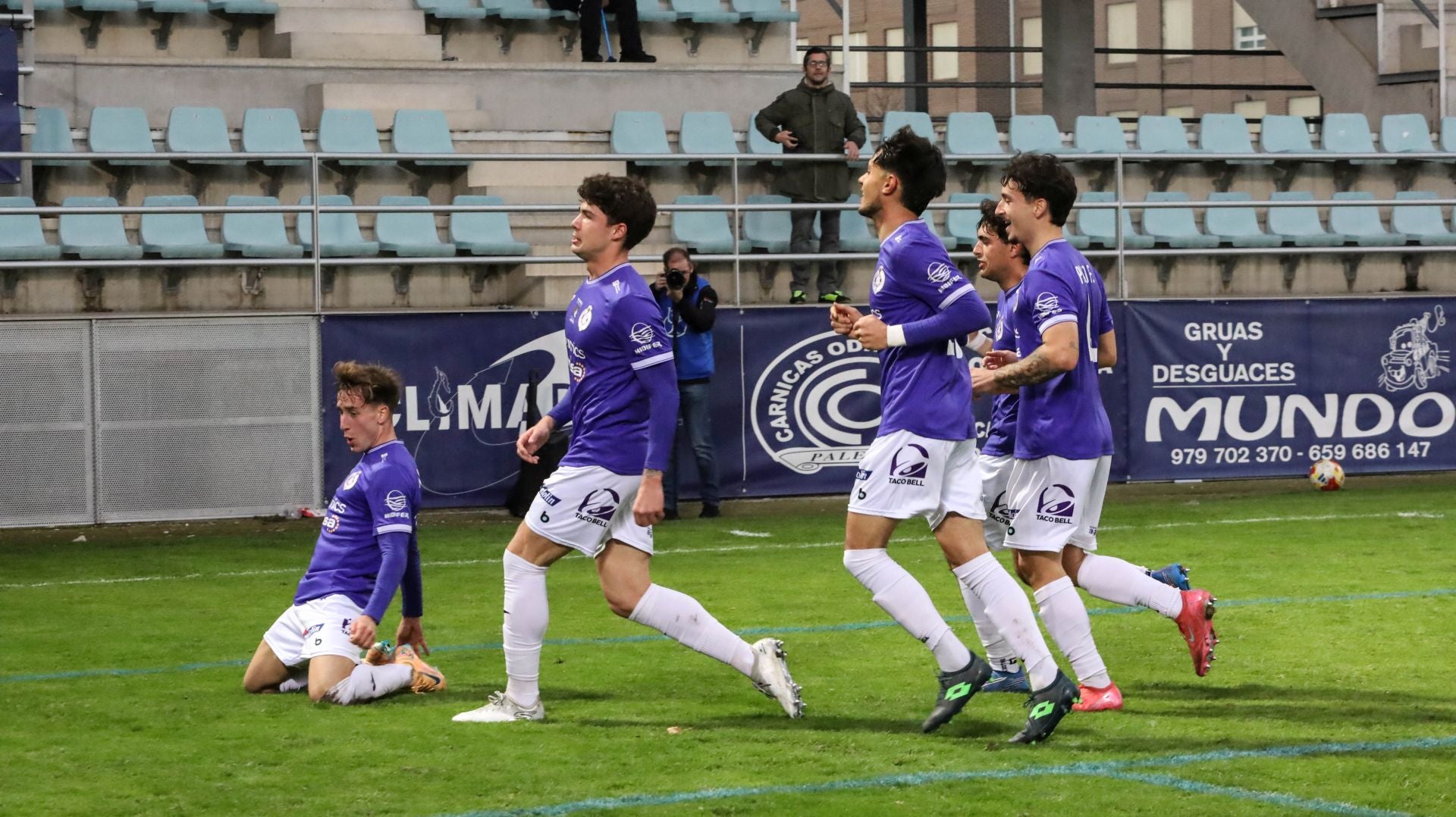 La victoria del Palencia Cristo ante el Mojados, en imágenes