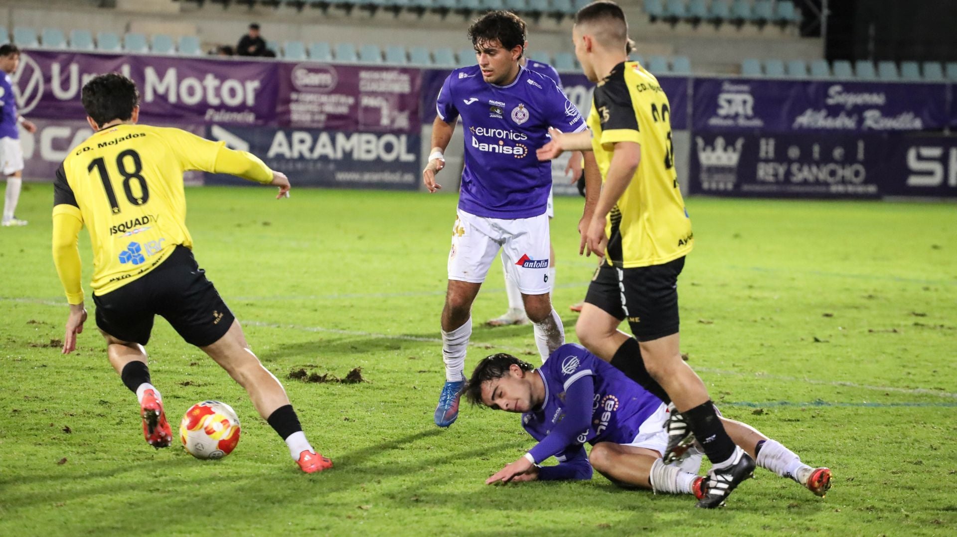 La victoria del Palencia Cristo ante el Mojados, en imágenes