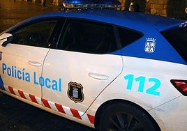Patrulla de la Policía Local en Segovia.