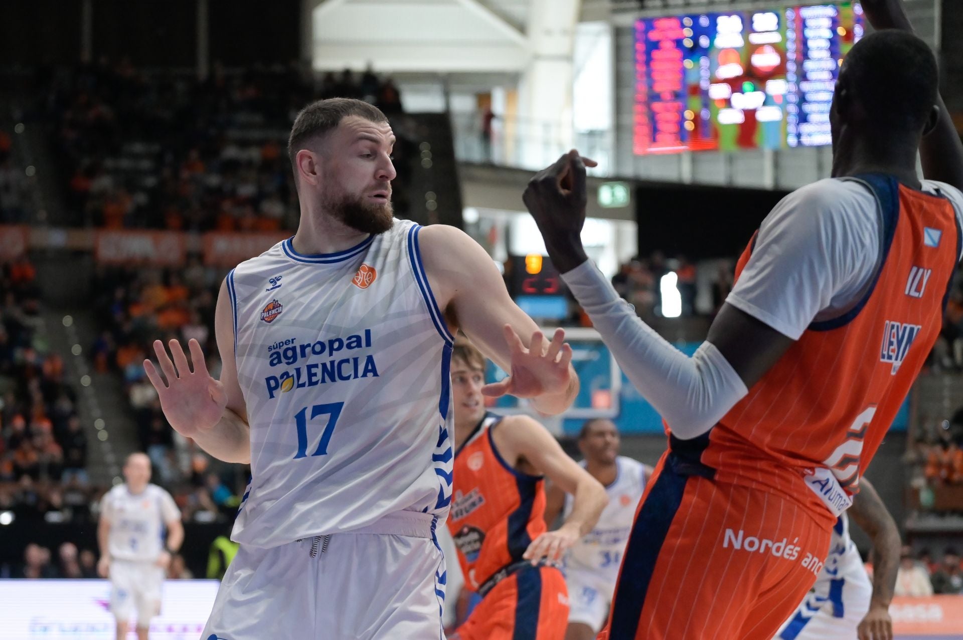 Así ha sido la derrota del Súper Agropal Palencia en la pista del Leyma Coruña