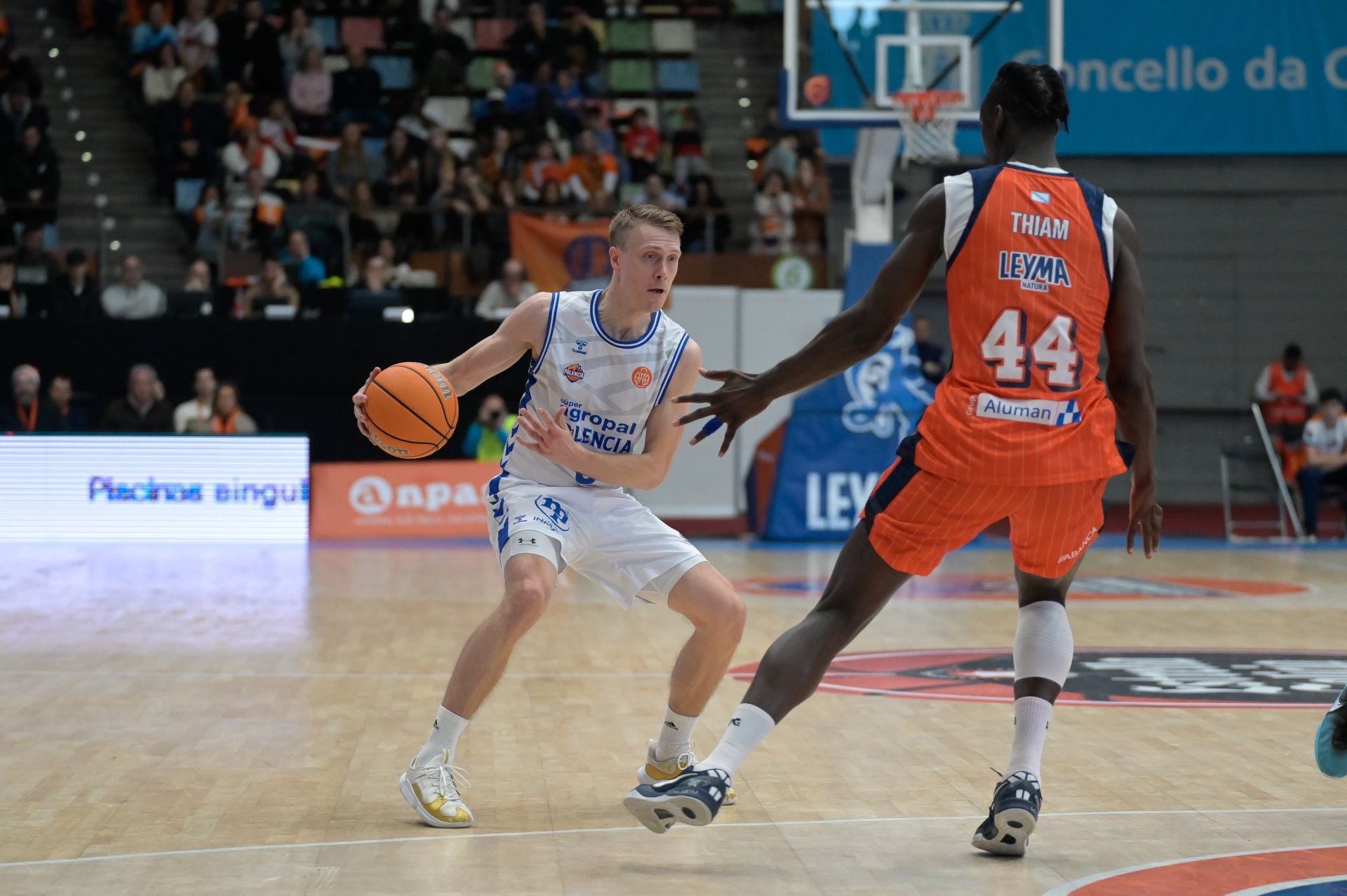 Así ha sido la derrota del Súper Agropal Palencia en la pista del Leyma Coruña
