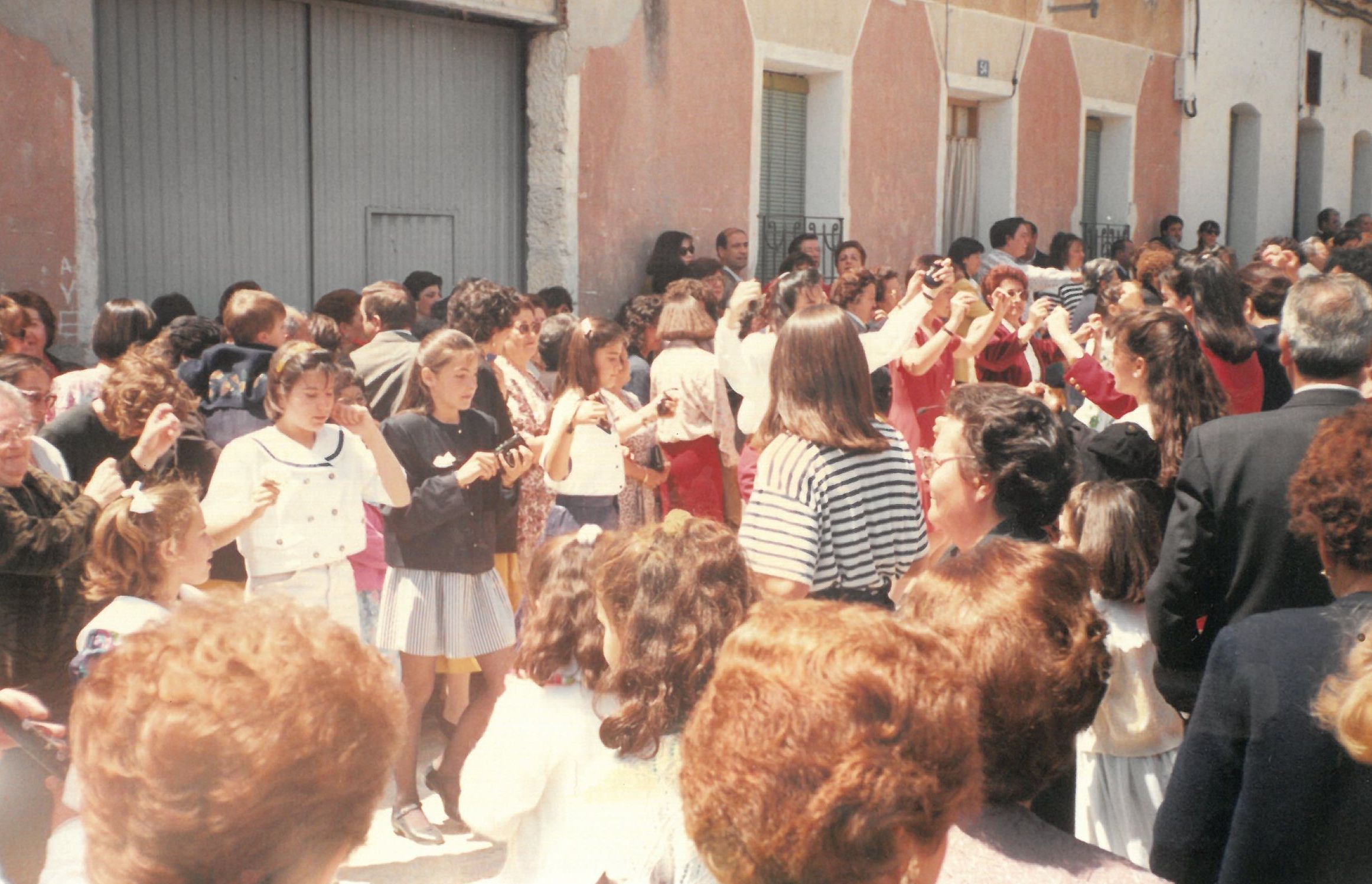 Danzas a la Virgen de Fuenlabradilla. 21 de mayo de 1994.
