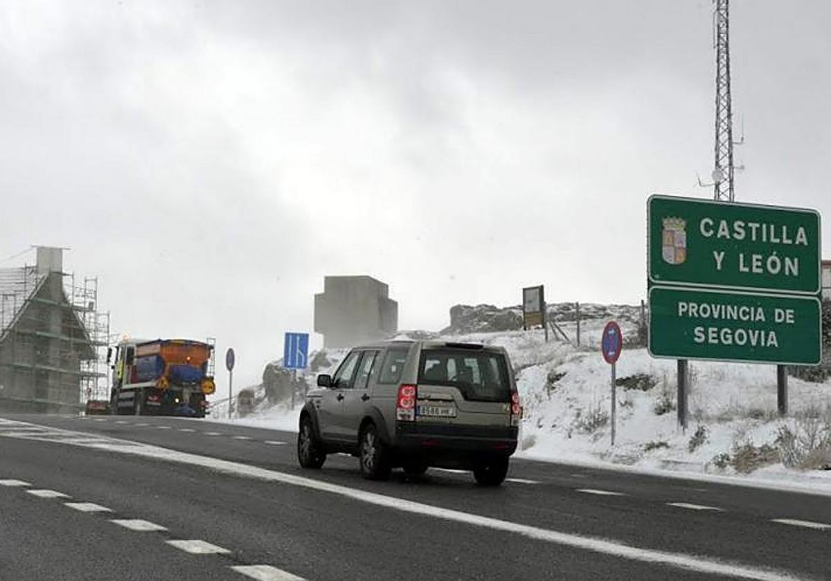 Circulación de automóviles en la provincia de Segovia.