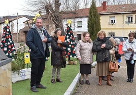 Salinas de Pisuerga se viste de Navidad con ganchillo