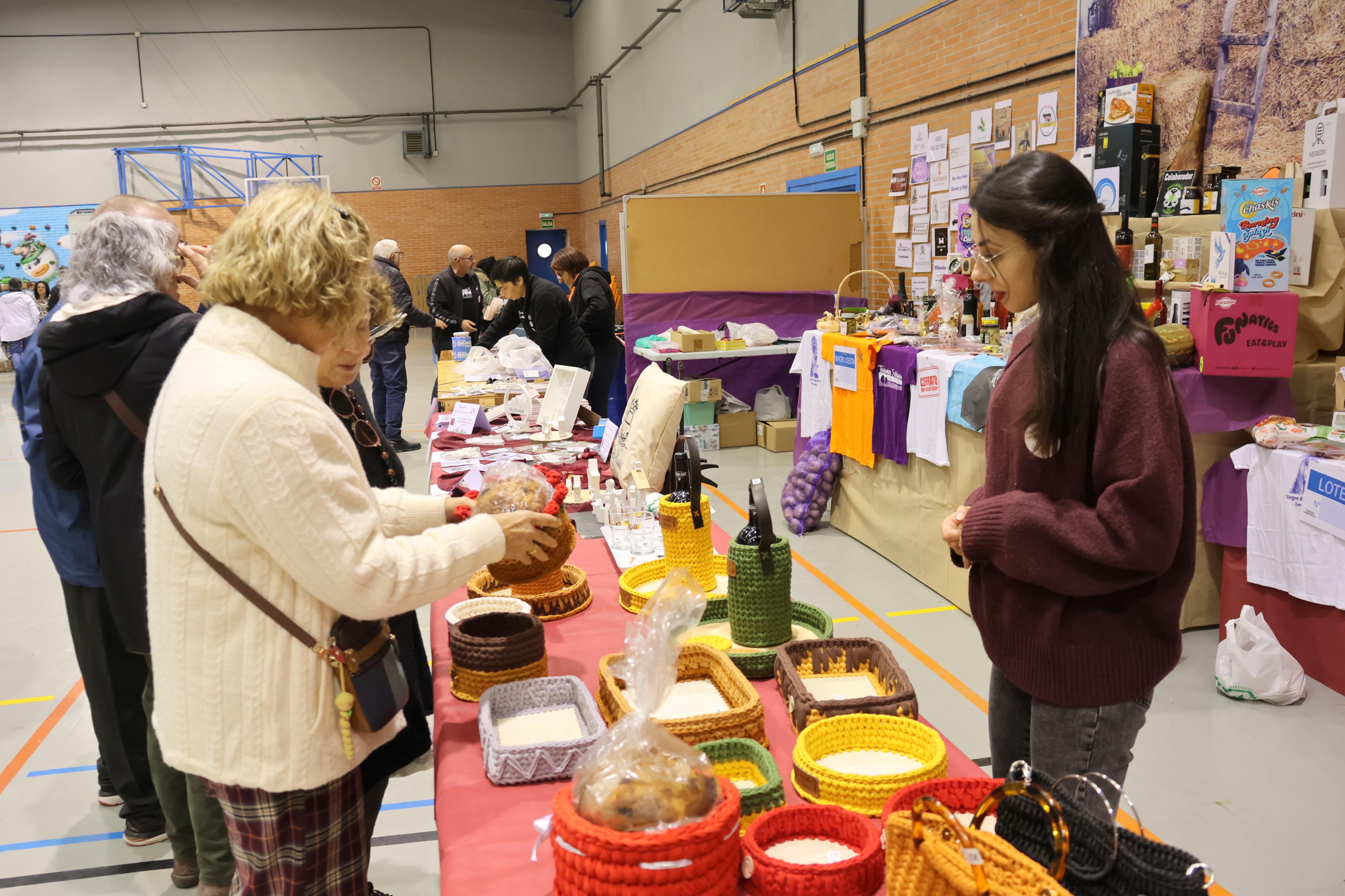 XIII Mercadillo Solidario en Torquemada