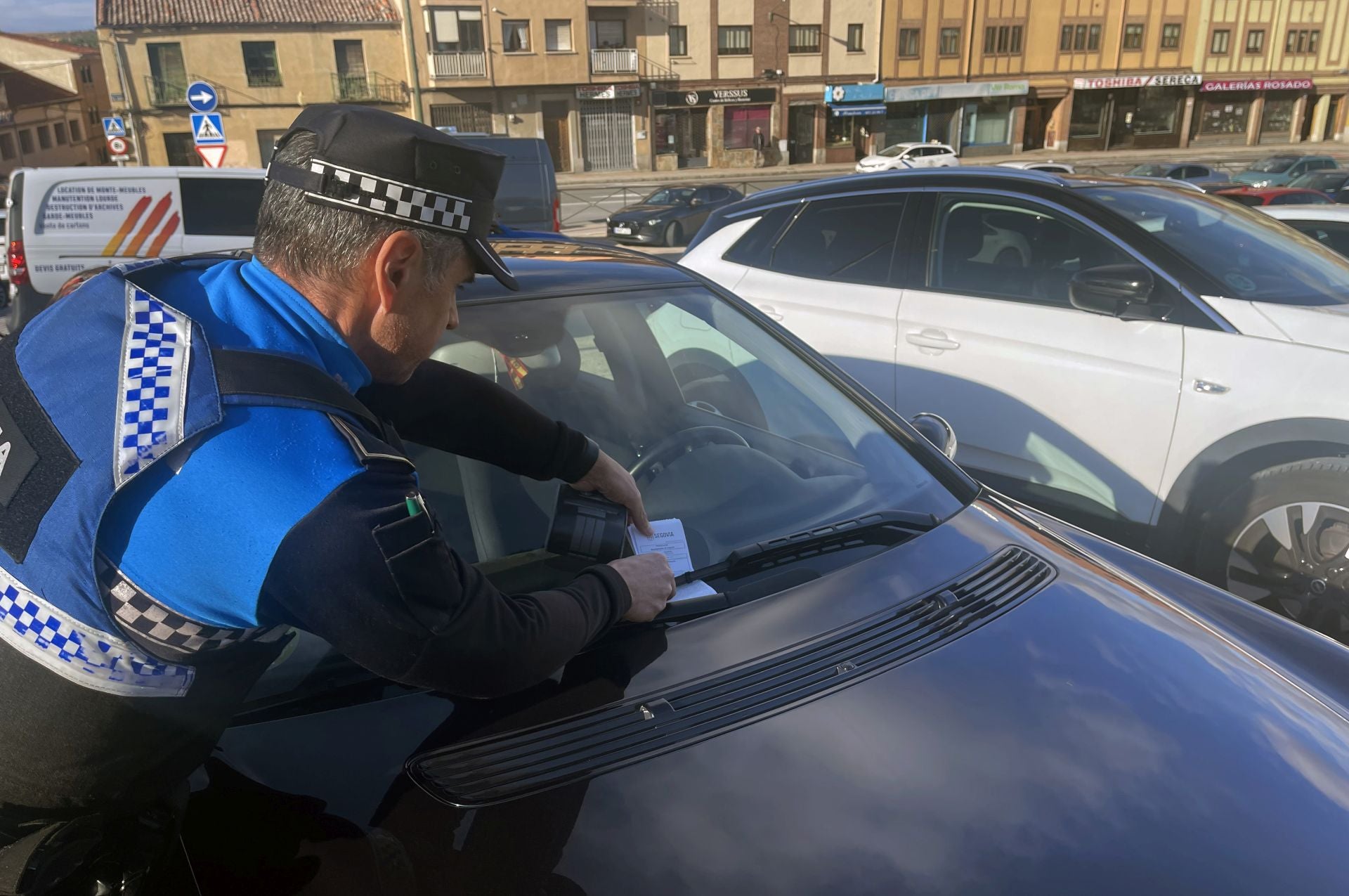 Fotos de los problemas en aparcamientos de Segovia