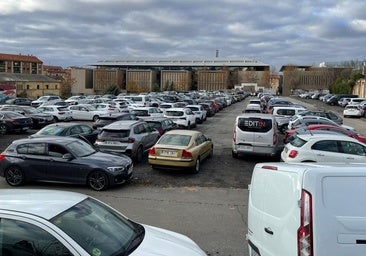 El antiguo Regimiento se estrena como macroaparcamiento… y se queda pequeño