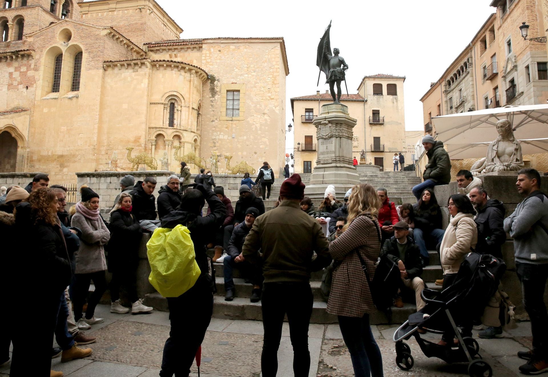 La avalancha de turistas durante el puente, en imágenes