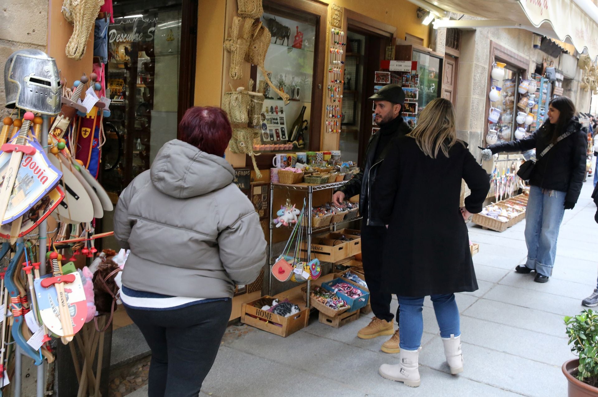 La avalancha de turistas durante el puente, en imágenes