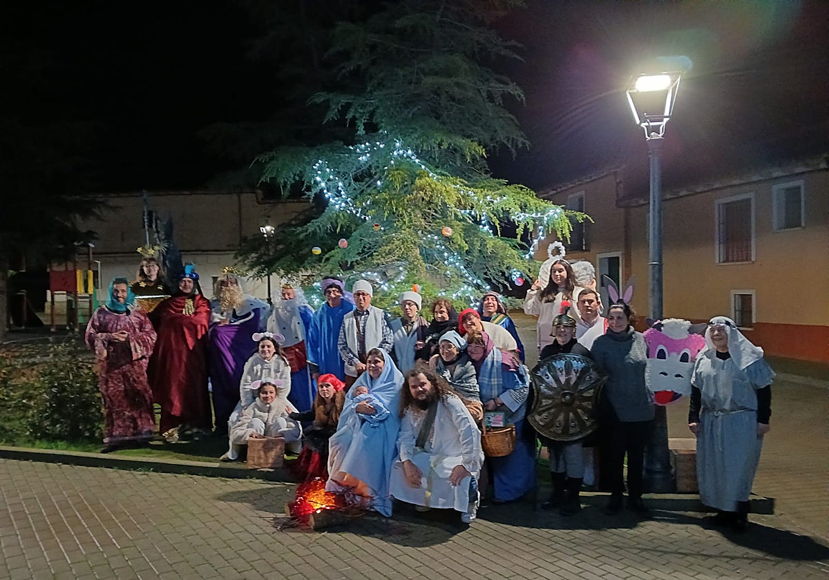 Participantes en el belén viviente de Villamuriel de Campos