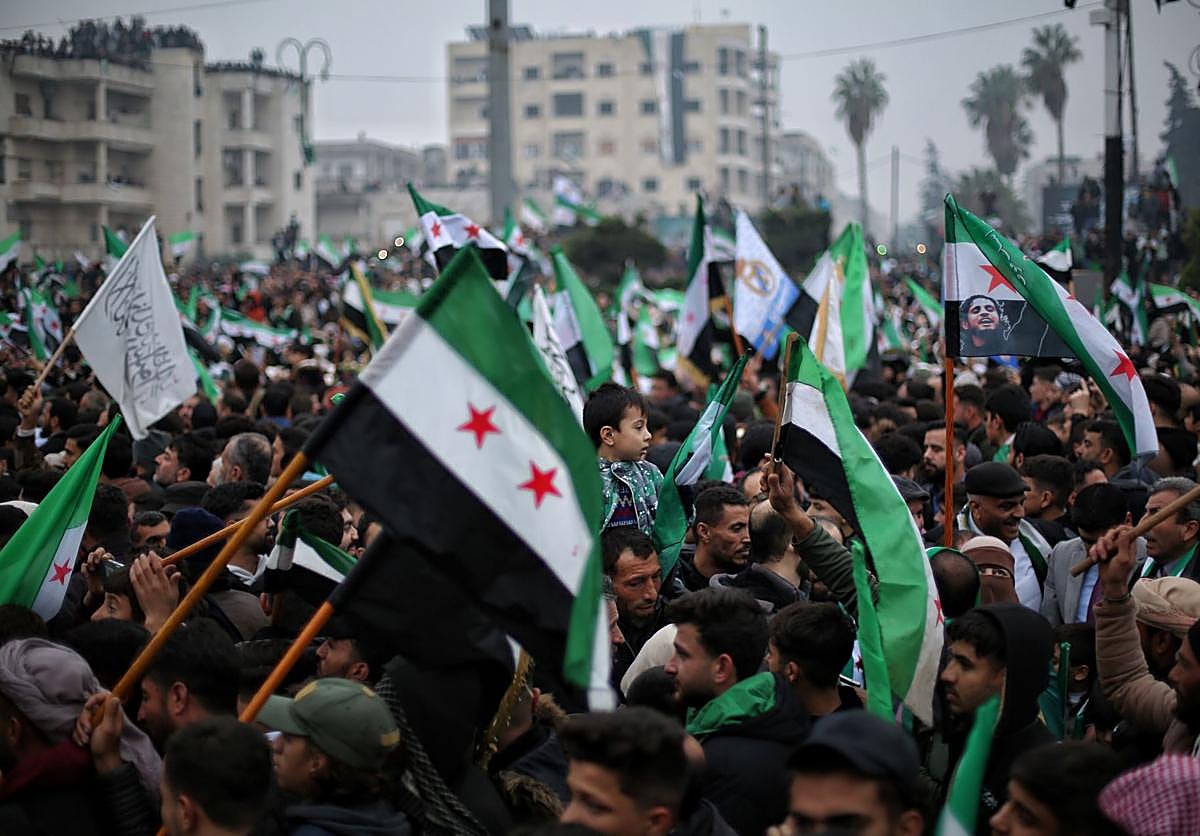 Siria conmemora el primer aniversario de la caída del régimen de Al Assad.