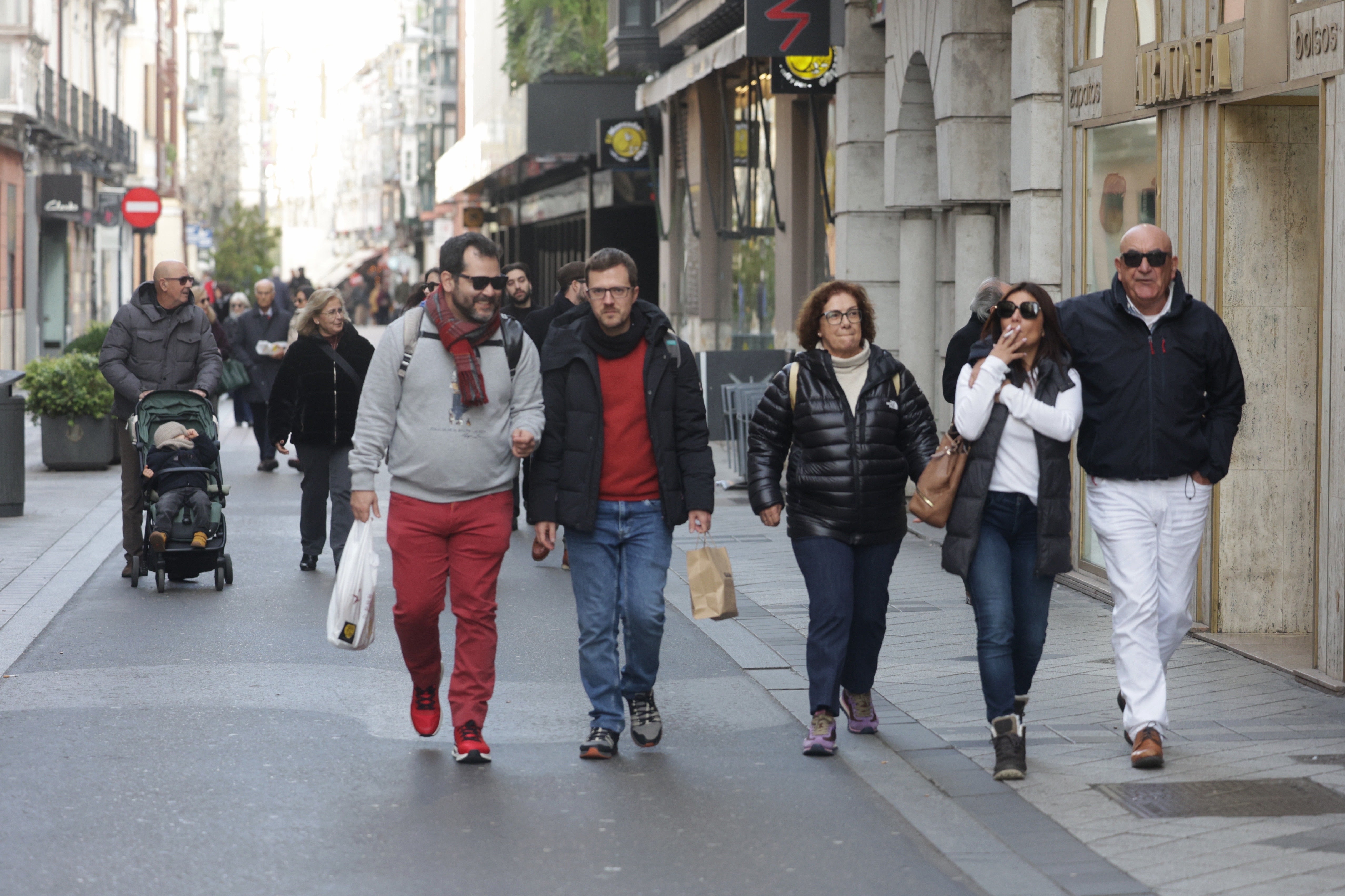 Las imágenes del mercado y el ambiente navideño en Valladolid