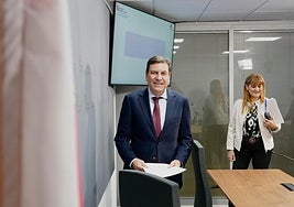 El portavoz de la Junta y consejero de Economía y Hacienda, Carlos Fernández Carriedo, presentó la Contabilidad Regional de Catilla y León correspondiente al tercer trimestre de 2025.