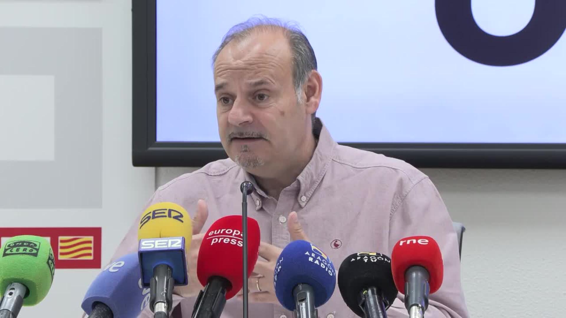 CCOO y UGT piden "acuerdo" a los partidos para debatir la reducción de jornada