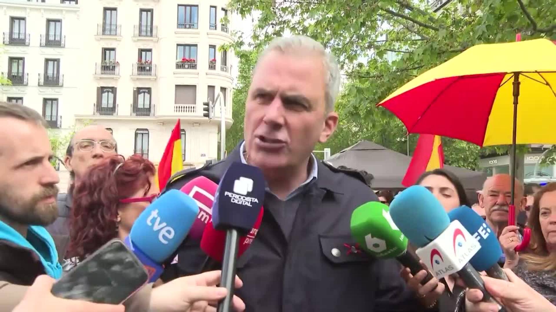 Vox insta al PP a no "apagar los incendios" de Sánchez y ve a España en modo de "supervivencia"