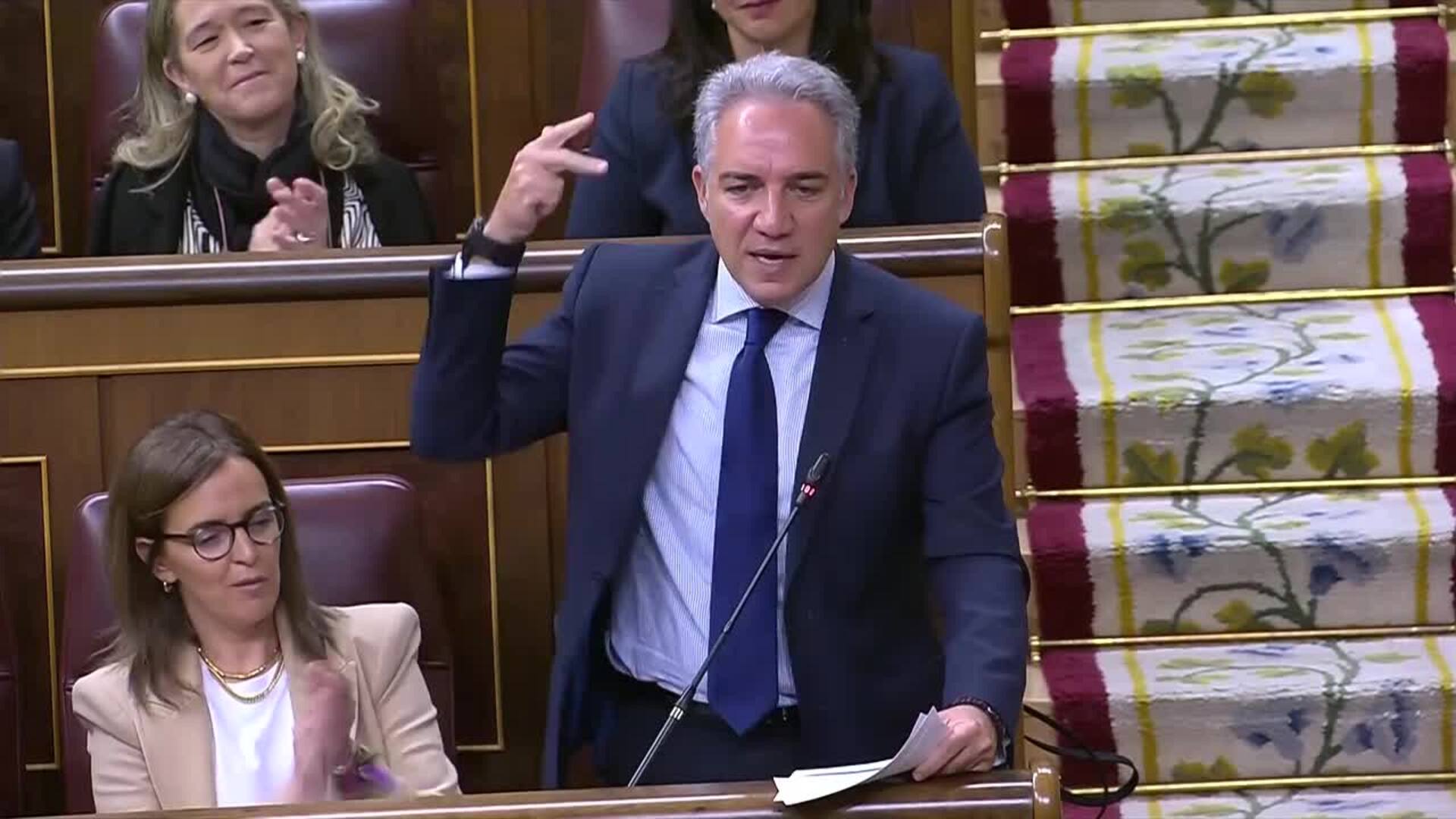 PP pregunta a Montero si no puede "pasearse por Andalucía" tras ir "de tapadillo a la Feria"