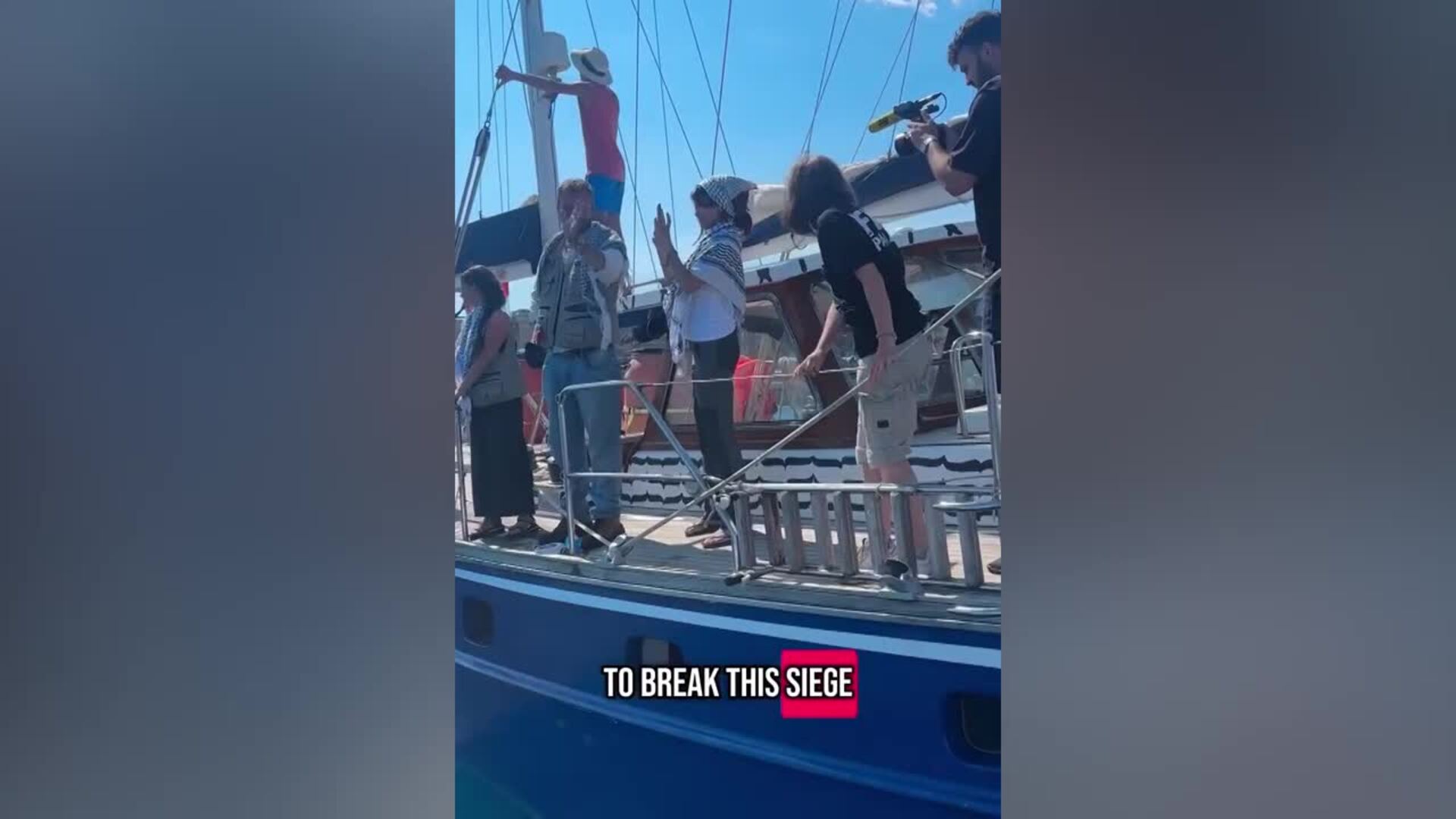 El ministro de Defensa israelí ordena al Ejército que "actúe" para que la Flotilla no llegue