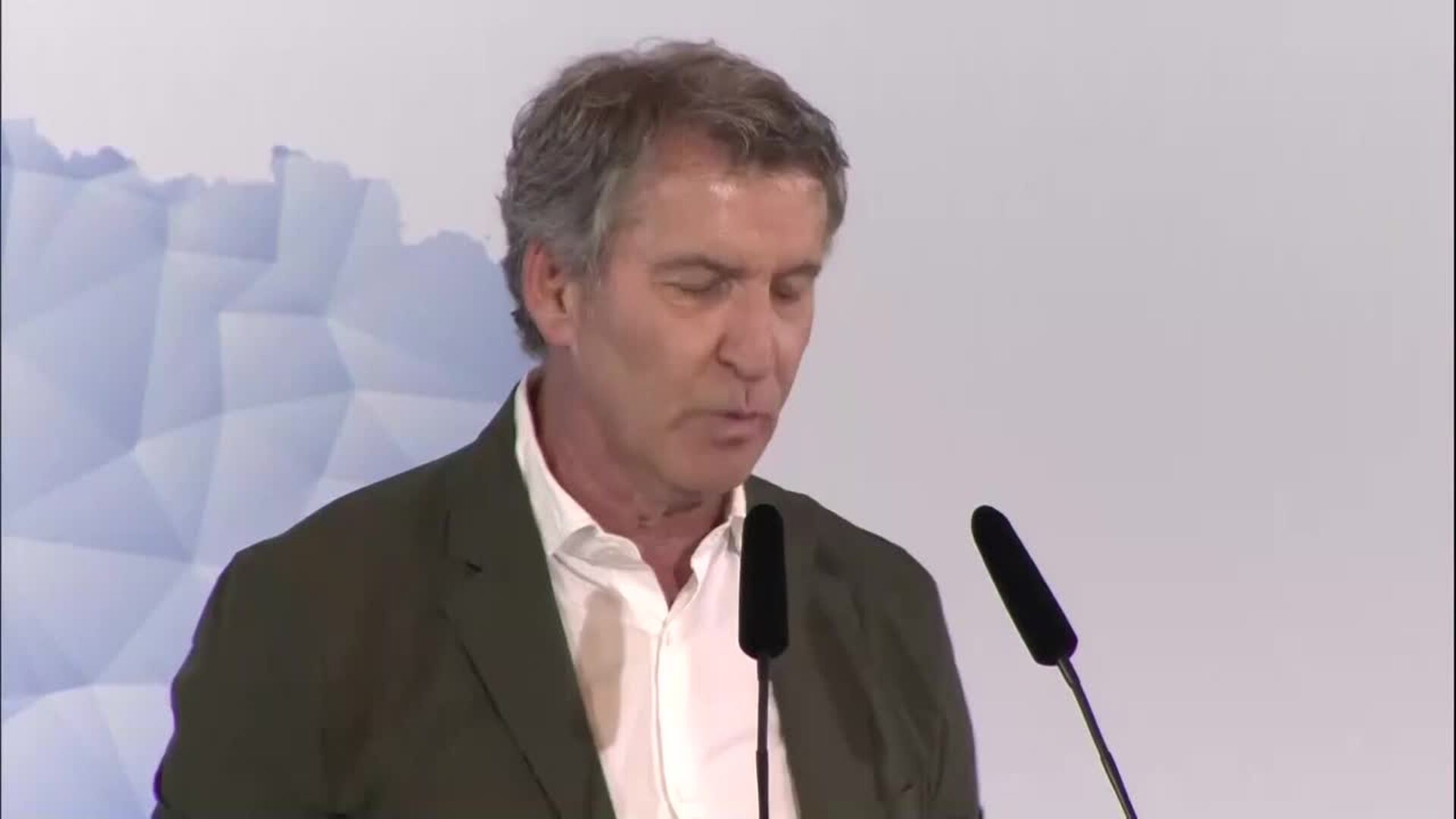Feijóo dice que García Ortiz no puede "manchar más la Fiscalía" tras ser procesado