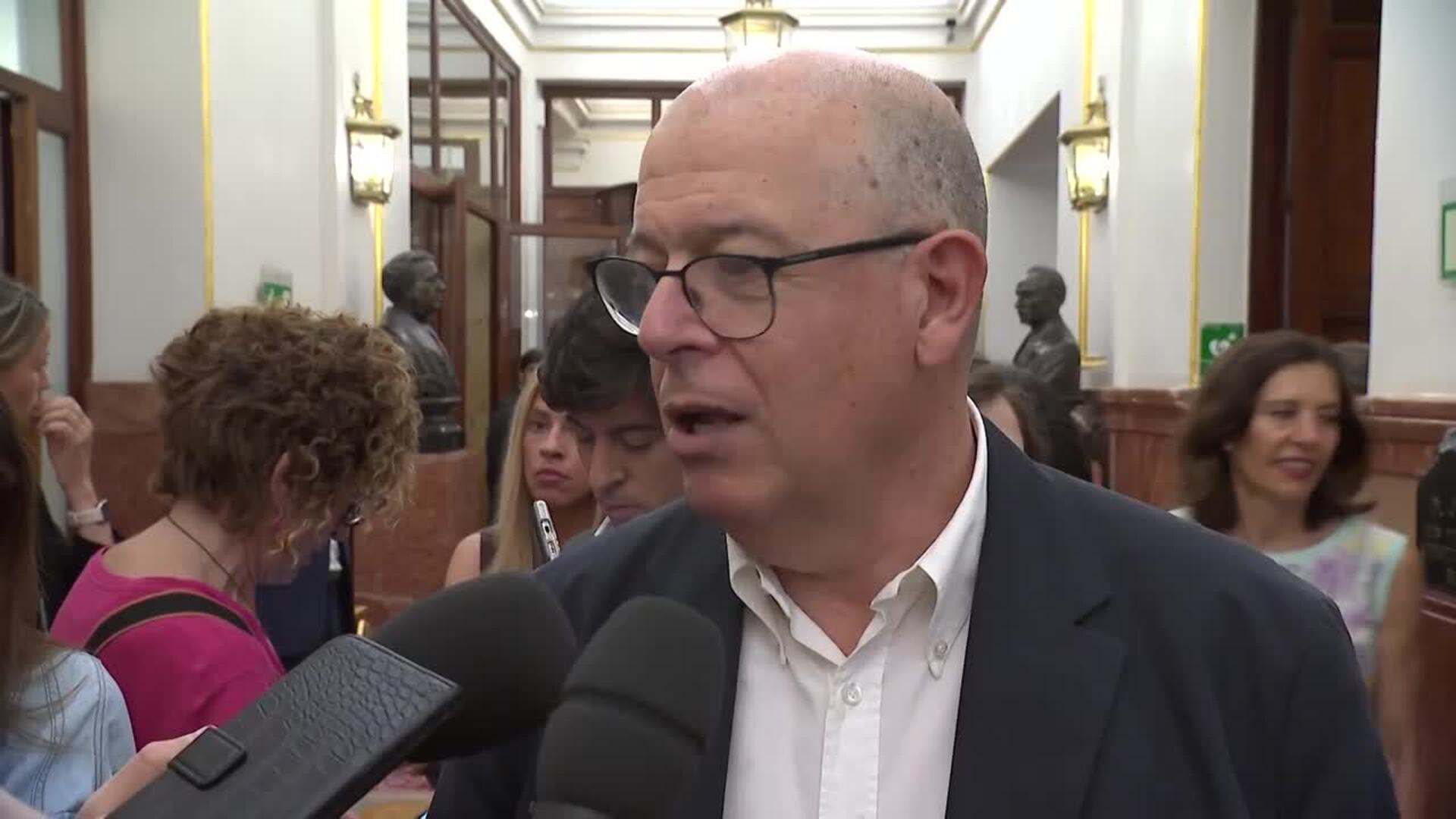 PSC soslaya las críticas a la ampliación de El Prat