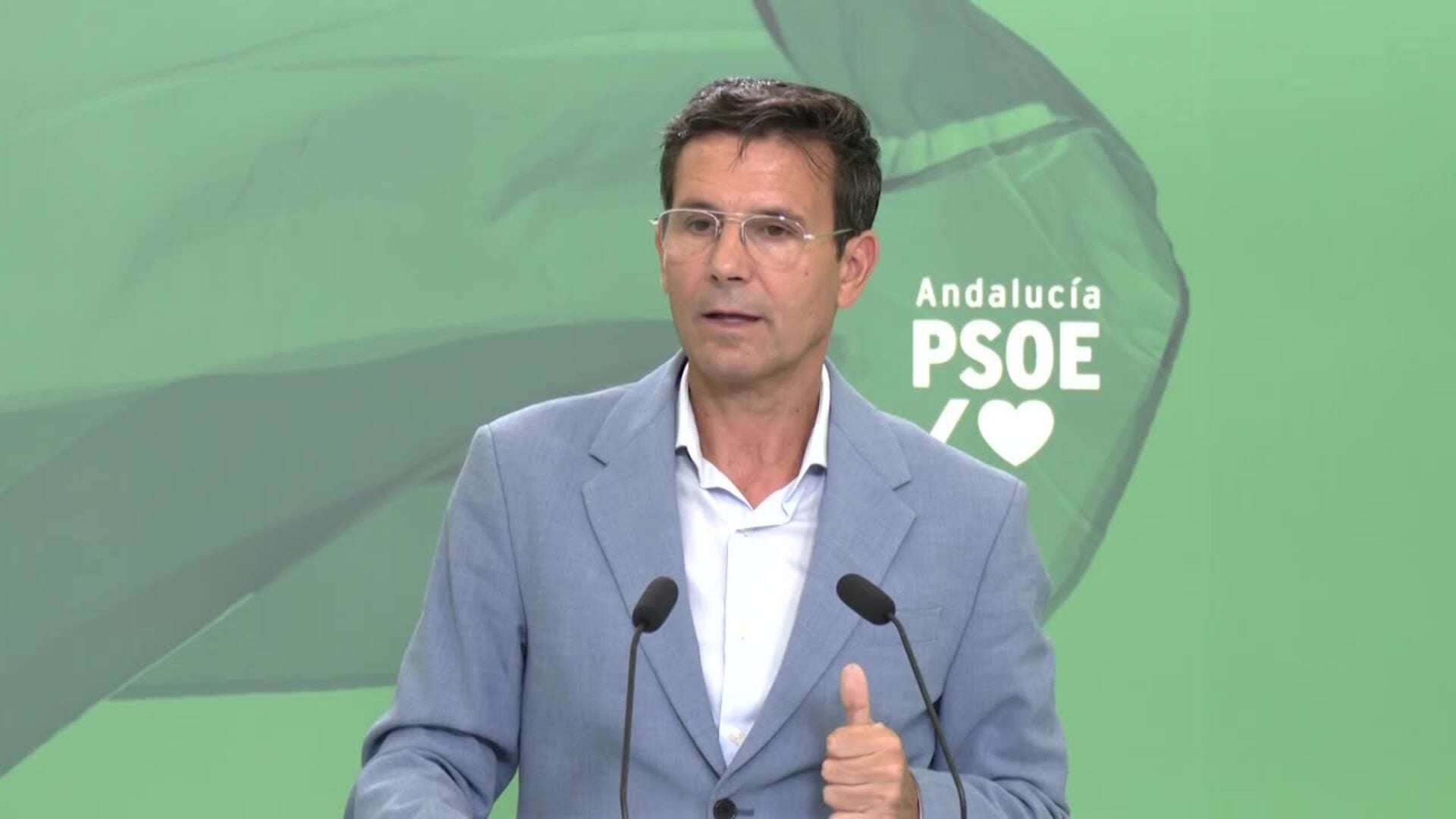PSOE-A denuncia "callada por respuesta" de Moreno por su "consejero millonario", Paradela
