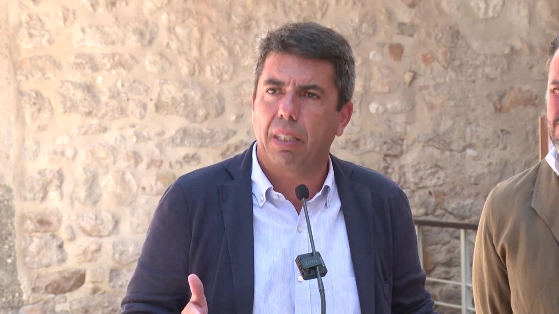 Mazón exige al Gobierno que se deje de sus "titulaciones internas" y ayude en la reconstrucción