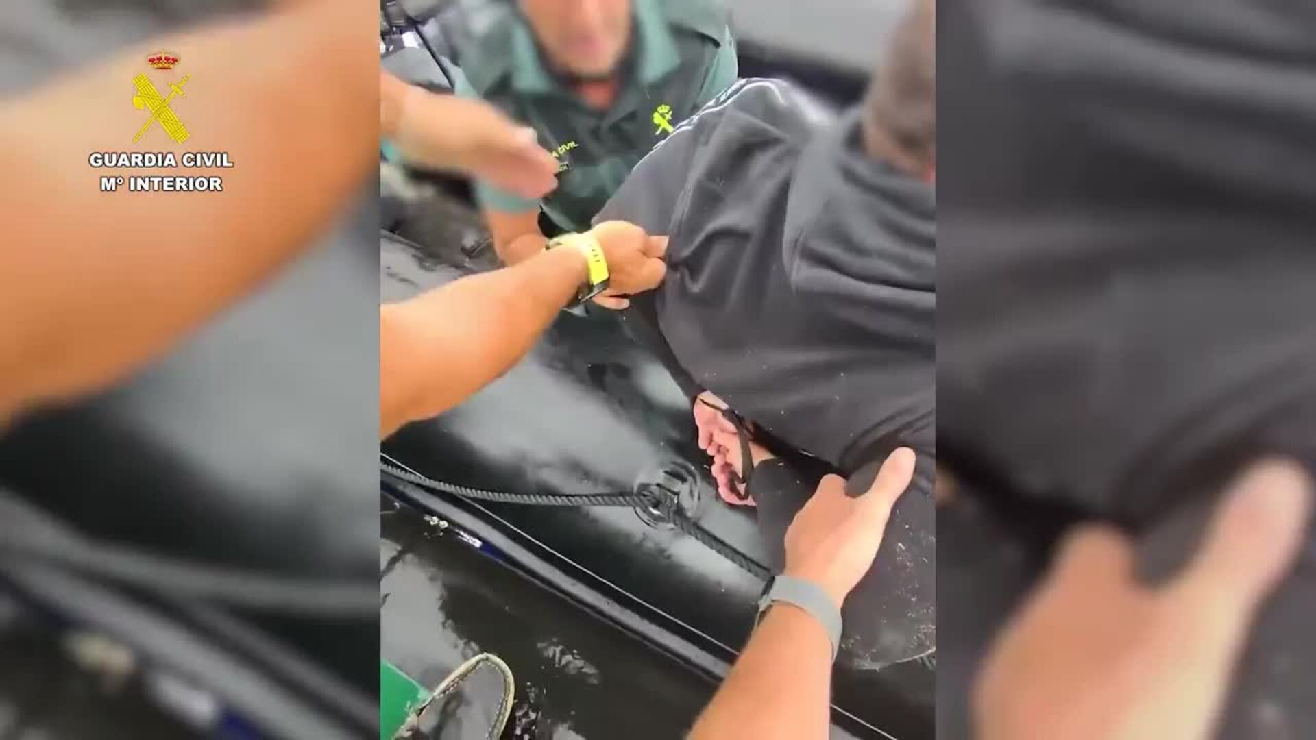 Abortado un alijo de hachís en la desembocadura del Guadalquivir tras seis horas de persecución