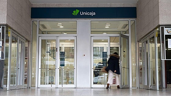 Unicaja adelanta el pago de pensiones y refuerza su propuesta para clientes senior