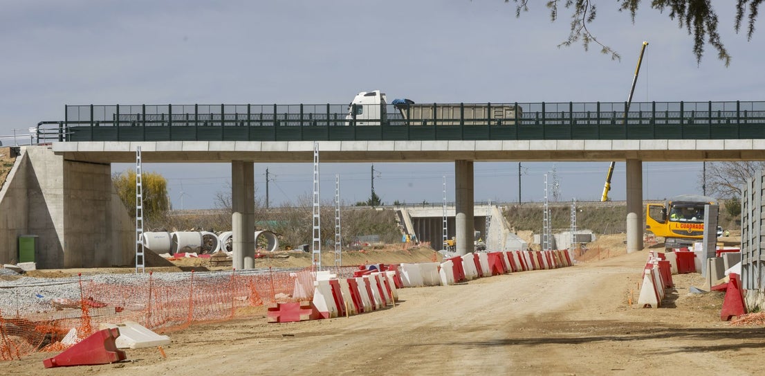 Así avanzan las obras del Ave a Cantabria en el acceso sur de Palencia ...
