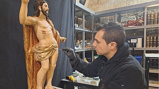 La talla de Jesús Resucitado de Rioseco lucirá esta Semana Santa su restauración