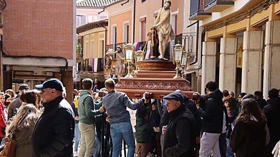 La Semana Santa de Rioseco traslada sus pasos procesionales a las iglesias