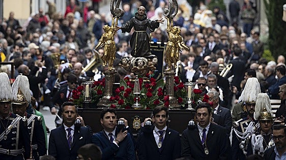 San Pedro Regalado llama a las calles a miles de vallisoletanos