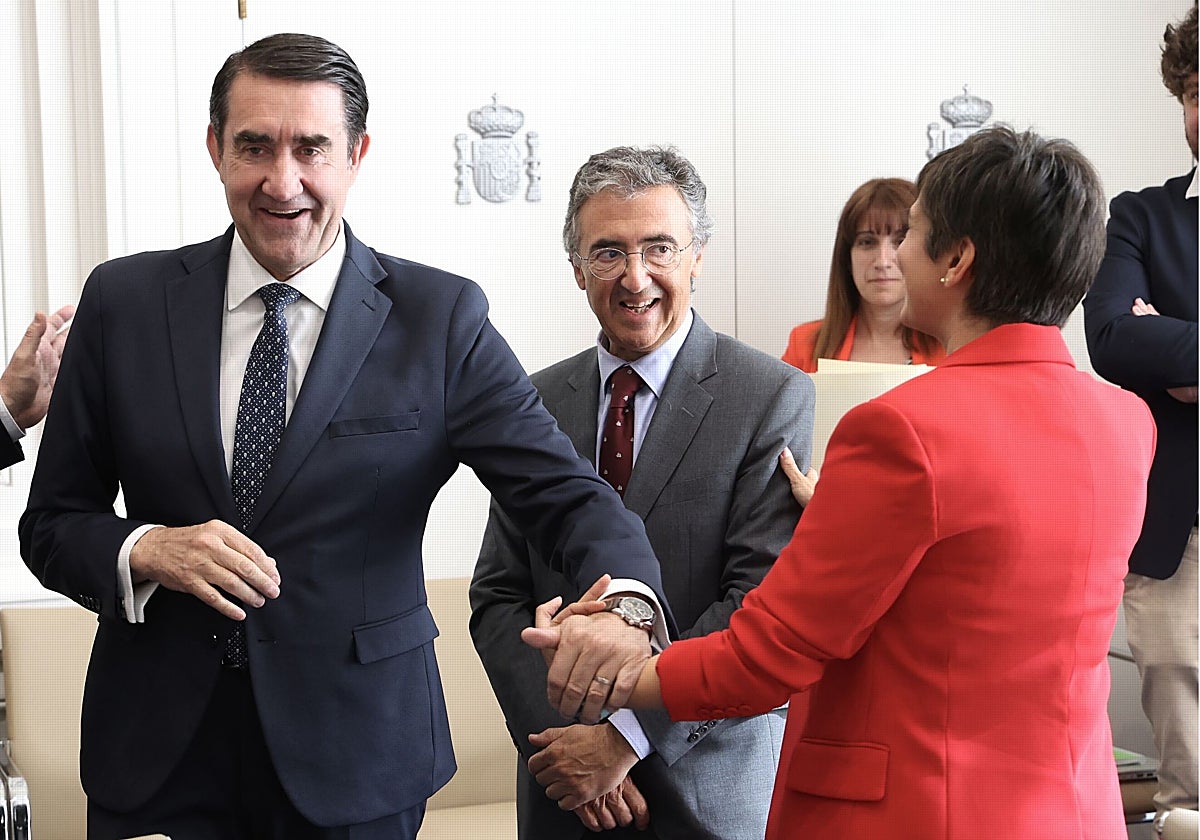 La Junta suscribirá el nuevo Plan Estatal de Vivienda 2026-2030 pese a ...