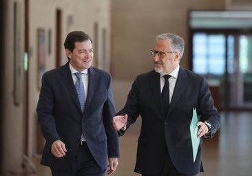 PP y Vox firman un acuerdo con 324 medidas y muchas incógnitas en el organigrama de la Junta