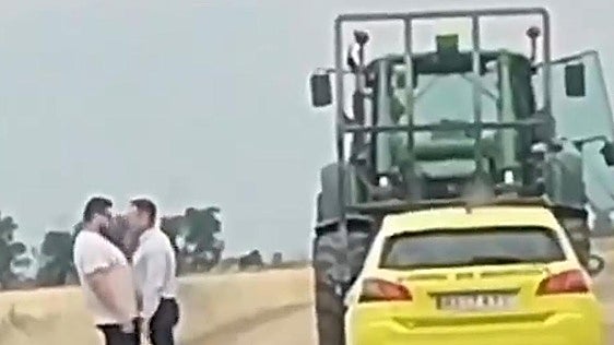 El vallisoletano Alberto Pugilato, el cobrador de morosos al que destrozaron su coche en León: «Me hicieron una encerrona»