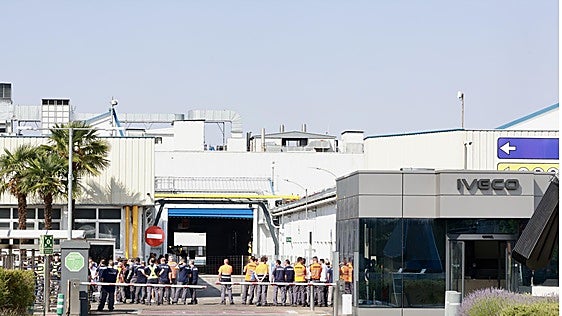 La oferta mejorada y la implicación de Iveco Italia convencen al comité de Valladolid