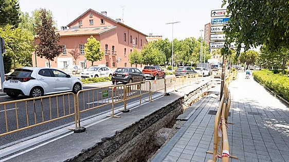 Las obras de la red de calor cerrarán esta semana tres carriles de la avenida de Salamanca