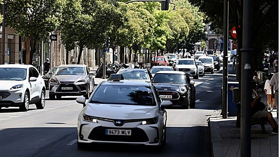 A 30 kilómetros por hora por el perímetro de la ZBE, el límite 'anticontaminación' que pocos respetan