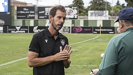 Aitor Calle: «No vamos a estar al 100% en el debut»