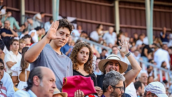 Los tendidos, en la cuarta de abono en el Día de San Antolín