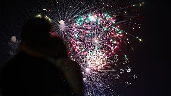 Las imágenes de los fuegos artificiales el lunes de Ferias en Valladolid