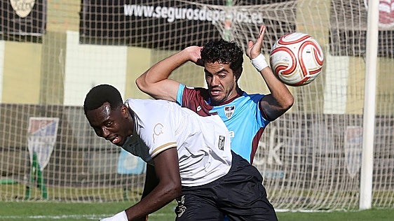 Fotos del partido entre la Segoviana y el Conquense